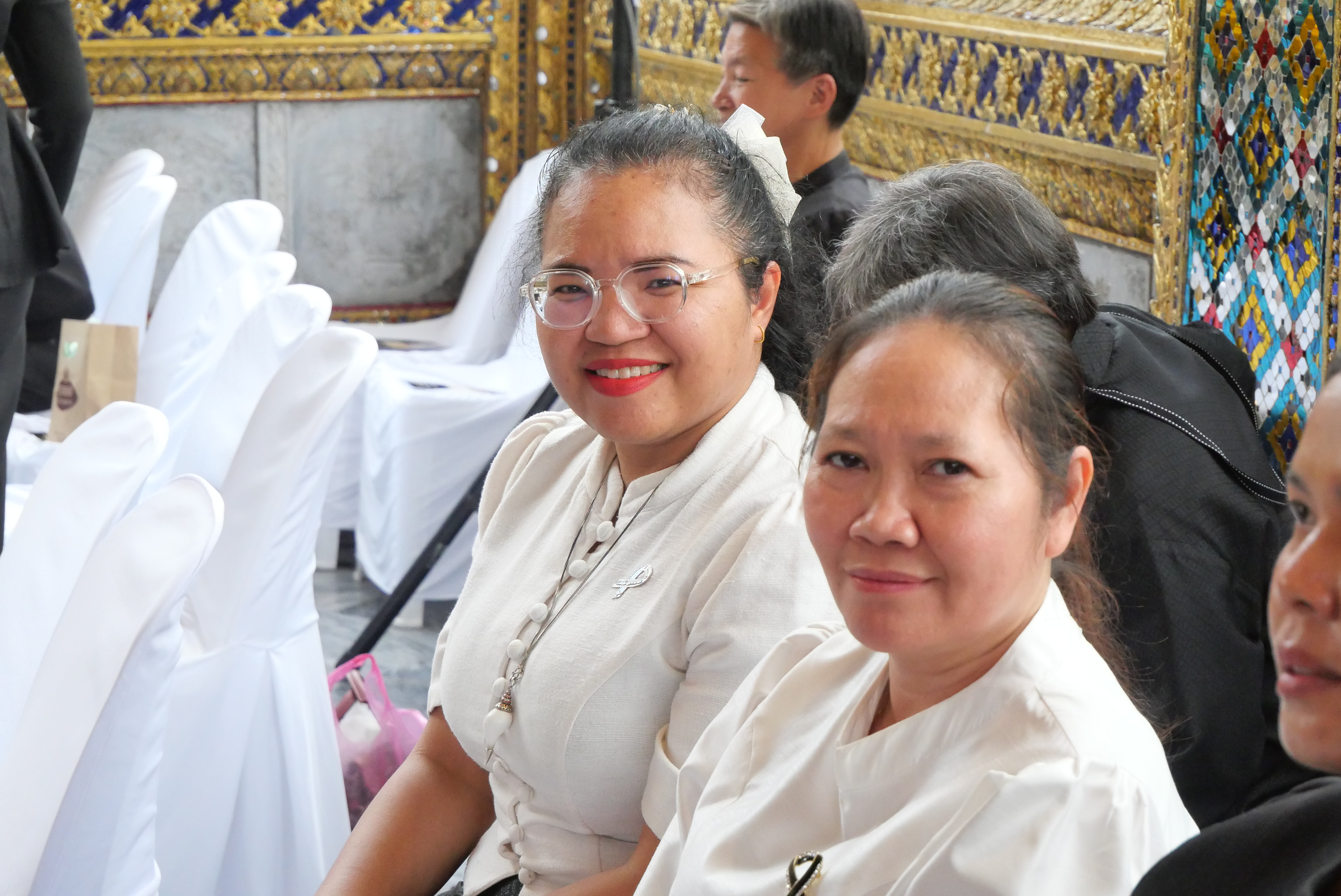 title - ส.ป.ก. ร่วมพิธีสวดพระพุทธมนต์ และเจริญจิตตภาวนาอุทิศถวายพระราชกุศลแด่ สมเด็จพระนางเจ้าสิริกิติ์ พระบรมราชินีนาถ พระบรมราชชนนีพันปีหลวง ณ พระอุโบสถวัดพระศรีรัตนศาสดาราม